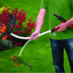 Black & Decker BLACK+DECKER Elektrische Trimmer GL8033-QS - 700W 33cm -Tuinonderhoud buiten 123 2072