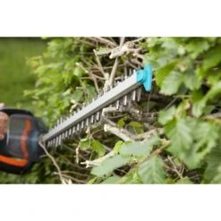 Gardena Elektrische Heggenschaar ComfortCut 700/66 6 Gardena Elektrische Heggenschaar ComfortCut 700/66 -Tuinonderhoud buiten 123 2139