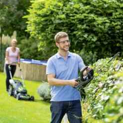 LUX 20V Heggenschaar + 2,0Ah Accu + Lader -Tuinonderhoud buiten 123 2441