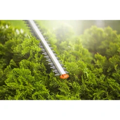 Gardena 18V Heggenschaar Telescopisch THS 42cm (zonder Accu) 8 Gardena 18V Heggenschaar Telescopisch THS 42cm (zonder Accu) -Tuinonderhoud buiten 123 2600