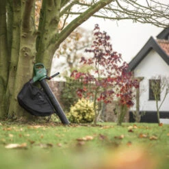Bosch Bladblazer Universal Garden Tidy 3-in-1 -Tuinonderhoud buiten 123 3042
