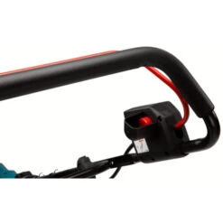 Makita 2x18V Grasmaaier DLM382CM2 38cm Incl. Twee 4,0Ah Accu's + Lader 7 Makita 2x18V Grasmaaier DLM382CM2 38cm Incl. Twee 4,0Ah Accu's + Lader -Tuinonderhoud buiten 123 3296