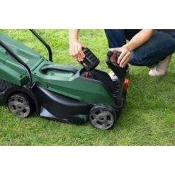 Bosch 18V Grasmaaier Citymower 32cm (Incl. 4,0Ah Accu + Lader) 9 Bosch 18V Grasmaaier Citymower 32cm (Incl. 4,0Ah Accu + Lader) -Tuinonderhoud buiten 123 3418